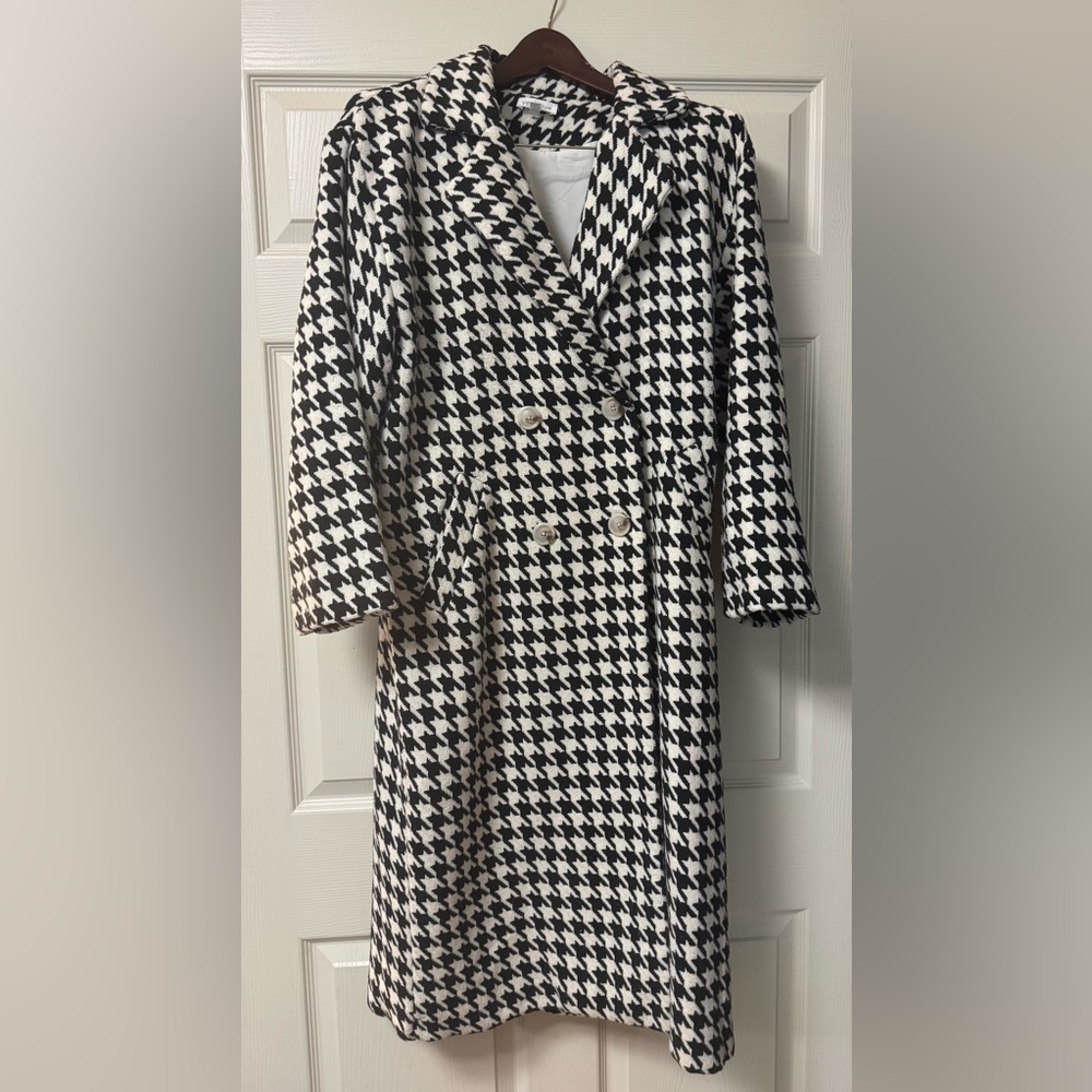 Vestique Houndstooth Trench Coat